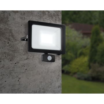 Eglo - LED Venkovní reflektor se senzorem LED/102W/230V IP44