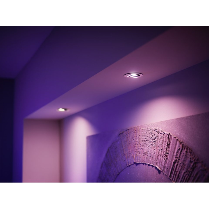 Základní sada Philips Hue WHITE AND COLOR AMBIANCE 3xGU10/4,3W 2000-6500K + zařízení k propojení